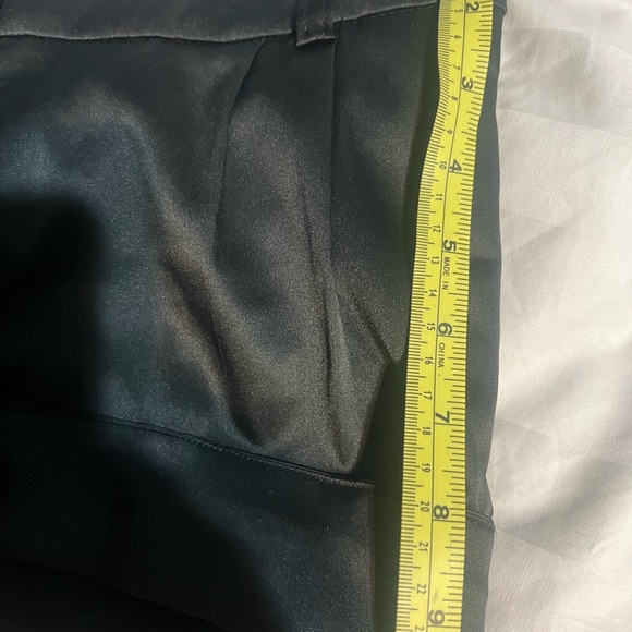 Black shorts - Picture 4 of 5